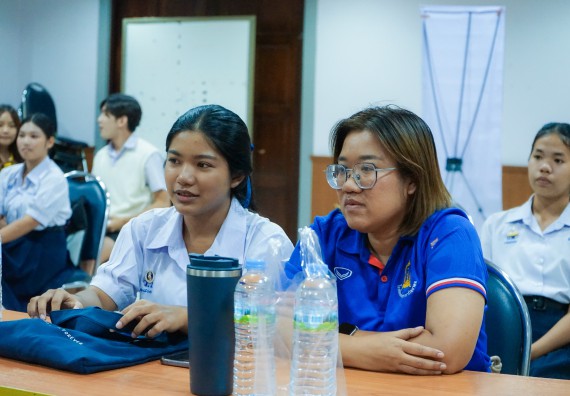 ภาพกิจกรรม  คณะวิทยาศาสตร์และเทคโนโลยี มหาวิทยาลัยราชภัฏกําแพงเพชร จัดการแข่งขันการพูดทางวิทยาศาสตร์ ระดับประถมศึกษา ระดับมัธยมศึกษาตอนต้น ระดับมัธยมศึกษาตอนปลาย ในงานสัปดาห์วิทยาศาสตร์แห่งชาติ ส่วนภูมิภาค ประจำปี 2568