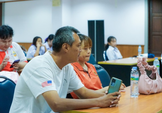 ภาพกิจกรรม  คณะวิทยาศาสตร์และเทคโนโลยี มหาวิทยาลัยราชภัฏกําแพงเพชร จัดการแข่งขันการพูดทางวิทยาศาสตร์ ระดับประถมศึกษา ระดับมัธยมศึกษาตอนต้น ระดับมัธยมศึกษาตอนปลาย ในงานสัปดาห์วิทยาศาสตร์แห่งชาติ ส่วนภูมิภาค ประจำปี 2568