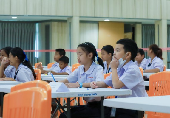 ภาพกิจกรรม  คณะวิทยาศาสตร์และเทคโนโลยี มหาวิทยาลัยราชภัฏกําแพงเพชร จัดการแข่งขันตอบปัญหาวิทยาศาสตร์ ระดับประถมศึกษาตอนปลาย ระดับมัธยมศึกษาตอนต้น ระดับมัธยมศึกษาตอนปลาย ในงานสัปดาห์วิทยาศาสตร์แห่งชาติ ส่วนภูมิภาค ประจำปี 2568