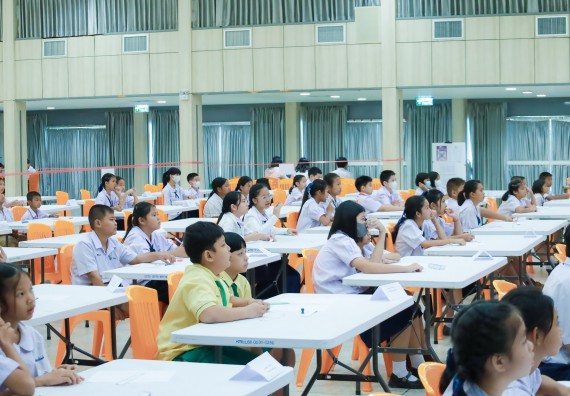 ภาพกิจกรรม  คณะวิทยาศาสตร์และเทคโนโลยี มหาวิทยาลัยราชภัฏกําแพงเพชร จัดการแข่งขันตอบปัญหาวิทยาศาสตร์ ระดับประถมศึกษาตอนปลาย ระดับมัธยมศึกษาตอนต้น ระดับมัธยมศึกษาตอนปลาย ในงานสัปดาห์วิทยาศาสตร์แห่งชาติ ส่วนภูมิภาค ประจำปี 2568