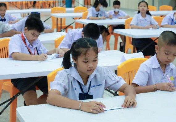 ภาพกิจกรรม  คณะวิทยาศาสตร์และเทคโนโลยี มหาวิทยาลัยราชภัฏกําแพงเพชร จัดการแข่งขันตอบปัญหาวิทยาศาสตร์ ระดับประถมศึกษาตอนปลาย ระดับมัธยมศึกษาตอนต้น ระดับมัธยมศึกษาตอนปลาย ในงานสัปดาห์วิทยาศาสตร์แห่งชาติ ส่วนภูมิภาค ประจำปี 2568