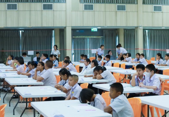 ภาพกิจกรรม  คณะวิทยาศาสตร์และเทคโนโลยี มหาวิทยาลัยราชภัฏกําแพงเพชร จัดการแข่งขันตอบปัญหาวิทยาศาสตร์ ระดับประถมศึกษาตอนปลาย ระดับมัธยมศึกษาตอนต้น ระดับมัธยมศึกษาตอนปลาย ในงานสัปดาห์วิทยาศาสตร์แห่งชาติ ส่วนภูมิภาค ประจำปี 2568