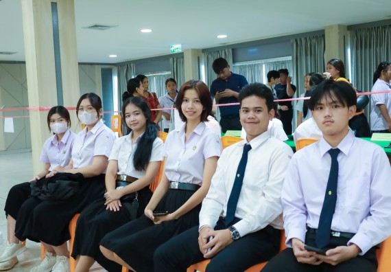 ภาพกิจกรรม  คณะวิทยาศาสตร์และเทคโนโลยี มหาวิทยาลัยราชภัฏกําแพงเพชร จัดการแข่งขันตอบปัญหาวิทยาศาสตร์ ระดับประถมศึกษาตอนปลาย ระดับมัธยมศึกษาตอนต้น ระดับมัธยมศึกษาตอนปลาย ในงานสัปดาห์วิทยาศาสตร์แห่งชาติ ส่วนภูมิภาค ประจำปี 2568