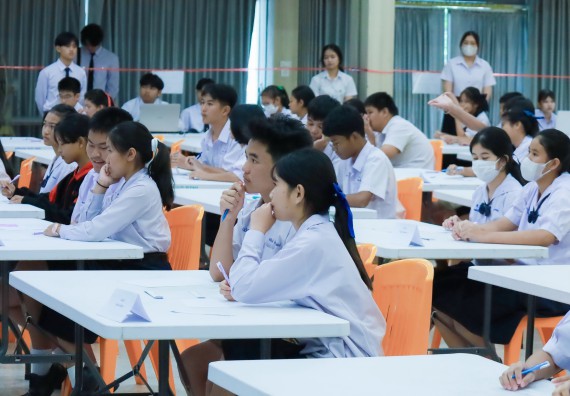 ภาพกิจกรรม  คณะวิทยาศาสตร์และเทคโนโลยี มหาวิทยาลัยราชภัฏกําแพงเพชร จัดการแข่งขันตอบปัญหาวิทยาศาสตร์ ระดับประถมศึกษาตอนปลาย ระดับมัธยมศึกษาตอนต้น ระดับมัธยมศึกษาตอนปลาย ในงานสัปดาห์วิทยาศาสตร์แห่งชาติ ส่วนภูมิภาค ประจำปี 2568