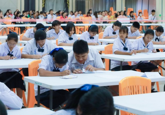 ภาพกิจกรรม  คณะวิทยาศาสตร์และเทคโนโลยี มหาวิทยาลัยราชภัฏกําแพงเพชร จัดการแข่งขันตอบปัญหาวิทยาศาสตร์ ระดับประถมศึกษาตอนปลาย ระดับมัธยมศึกษาตอนต้น ระดับมัธยมศึกษาตอนปลาย ในงานสัปดาห์วิทยาศาสตร์แห่งชาติ ส่วนภูมิภาค ประจำปี 2568