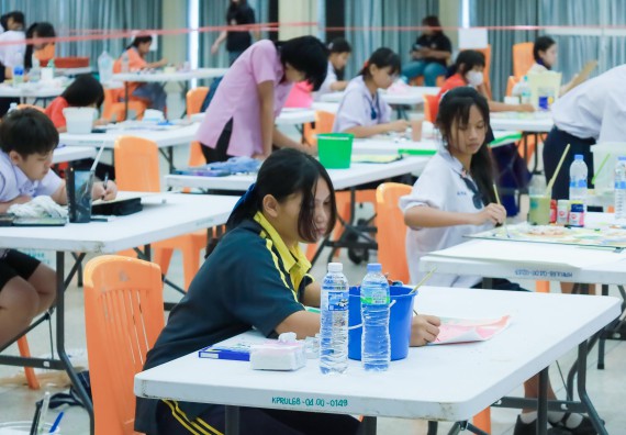 ภาพกิจกรรม  คณะวิทยาศาสตร์และเทคโนโลยี มหาวิทยาลัยราชภัฏกําแพงเพชร จัดการประกวดภาพวาดจินตนาการทางวิทยาศาสตร์ ระดับประถมศึกษาตอนปลาย ระดับมัธยมศึกษาตอนต้น ระดับมัธยมศึกษาตอนปลาย ในงานสัปดาห์วิทยาศาสตร์แห่งชาติ ส่วนภูมิภาค ประจำปี 2568