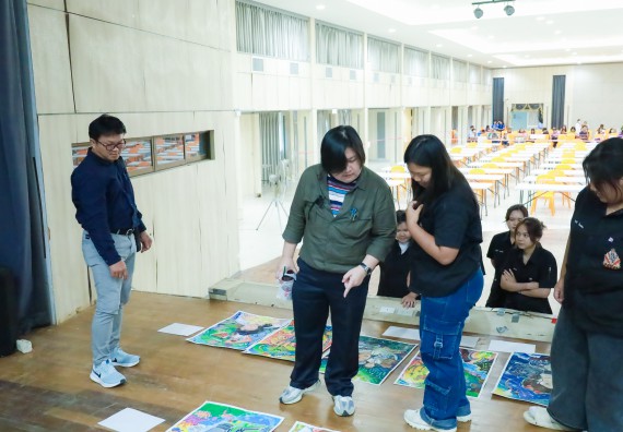 ภาพกิจกรรม  คณะวิทยาศาสตร์และเทคโนโลยี มหาวิทยาลัยราชภัฏกําแพงเพชร จัดการประกวดภาพวาดจินตนาการทางวิทยาศาสตร์ ระดับประถมศึกษาตอนปลาย ระดับมัธยมศึกษาตอนต้น ระดับมัธยมศึกษาตอนปลาย ในงานสัปดาห์วิทยาศาสตร์แห่งชาติ ส่วนภูมิภาค ประจำปี 2568