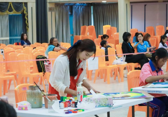 ภาพกิจกรรม  คณะวิทยาศาสตร์และเทคโนโลยี มหาวิทยาลัยราชภัฏกําแพงเพชร จัดการประกวดภาพวาดจินตนาการทางวิทยาศาสตร์ ระดับประถมศึกษาตอนปลาย ระดับมัธยมศึกษาตอนต้น ระดับมัธยมศึกษาตอนปลาย ในงานสัปดาห์วิทยาศาสตร์แห่งชาติ ส่วนภูมิภาค ประจำปี 2568