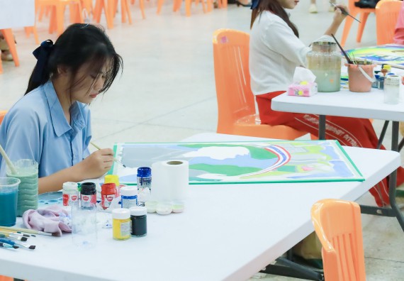 ภาพกิจกรรม  คณะวิทยาศาสตร์และเทคโนโลยี มหาวิทยาลัยราชภัฏกําแพงเพชร จัดการประกวดภาพวาดจินตนาการทางวิทยาศาสตร์ ระดับประถมศึกษาตอนปลาย ระดับมัธยมศึกษาตอนต้น ระดับมัธยมศึกษาตอนปลาย ในงานสัปดาห์วิทยาศาสตร์แห่งชาติ ส่วนภูมิภาค ประจำปี 2568