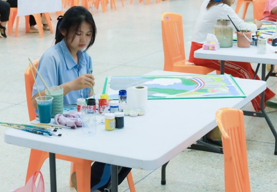 ภาพกิจกรรม  คณะวิทยาศาสตร์และเทคโนโลยี มหาวิทยาลัยราชภัฏกําแพงเพชร จัดการประกวดภาพวาดจินตนาการทางวิทยาศาสตร์ ระดับประถมศึกษาตอนปลาย ระดับมัธยมศึกษาตอนต้น ระดับมัธยมศึกษาตอนปลาย ในงานสัปดาห์วิทยาศาสตร์แห่งชาติ ส่วนภูมิภาค ประจำปี 2568