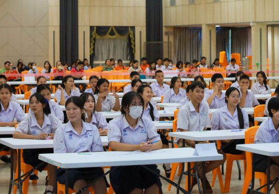 ภาพกิจกรรม  คณะวิทยาศาสตร์และเทคโนโลยี มหาวิทยาลัยราชภัฏกําแพงเพชร จัดการแข่งขันตอบปัญหาวิทยาศาสตร์ ระดับประถมศึกษาตอนปลาย ระดับมัธยมศึกษาตอนต้น ระดับมัธยมศึกษาตอนปลาย ในงานสัปดาห์วิทยาศาสตร์แห่งชาติ ส่วนภูมิภาค ประจำปี 2568