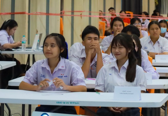 ภาพกิจกรรม  คณะวิทยาศาสตร์และเทคโนโลยี มหาวิทยาลัยราชภัฏกําแพงเพชร จัดการแข่งขันตอบปัญหาวิทยาศาสตร์ ระดับประถมศึกษาตอนปลาย ระดับมัธยมศึกษาตอนต้น ระดับมัธยมศึกษาตอนปลาย ในงานสัปดาห์วิทยาศาสตร์แห่งชาติ ส่วนภูมิภาค ประจำปี 2568