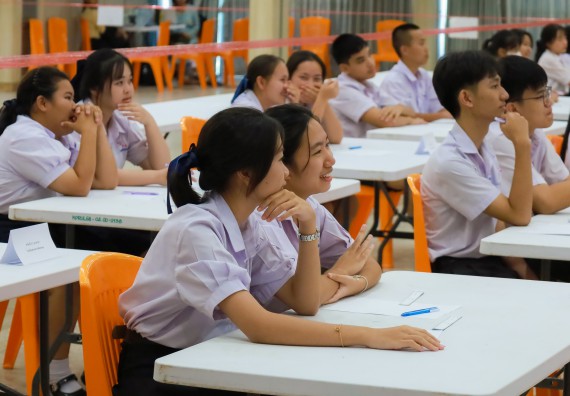 ภาพกิจกรรม  คณะวิทยาศาสตร์และเทคโนโลยี มหาวิทยาลัยราชภัฏกําแพงเพชร จัดการแข่งขันตอบปัญหาวิทยาศาสตร์ ระดับประถมศึกษาตอนปลาย ระดับมัธยมศึกษาตอนต้น ระดับมัธยมศึกษาตอนปลาย ในงานสัปดาห์วิทยาศาสตร์แห่งชาติ ส่วนภูมิภาค ประจำปี 2568