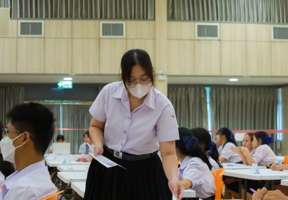 ภาพกิจกรรม  คณะวิทยาศาสตร์และเทคโนโลยี มหาวิทยาลัยราชภัฏกําแพงเพชร จัดการแข่งขันตอบปัญหาวิทยาศาสตร์ ระดับประถมศึกษาตอนปลาย ระดับมัธยมศึกษาตอนต้น ระดับมัธยมศึกษาตอนปลาย ในงานสัปดาห์วิทยาศาสตร์แห่งชาติ ส่วนภูมิภาค ประจำปี 2568