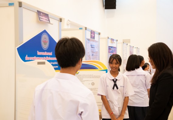ภาพกิจกรรม  หลักสูตรสาขาวิชาคณิตศาสตร์ประยุกต์ คณะวิทยาศาสตร์และเทคโนโลยี มหาวิทยาลัยราชภัฏกำแพงเพชร จะดำเนินการจัดกิจกรรมนิทรรศการแสดงผลงานและสัมมนาโครงงานทางคณิตศาสตร์