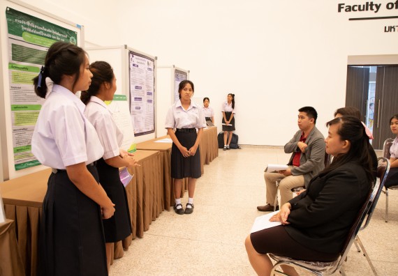 ภาพกิจกรรม  หลักสูตรสาขาวิชาคณิตศาสตร์ประยุกต์ คณะวิทยาศาสตร์และเทคโนโลยี มหาวิทยาลัยราชภัฏกำแพงเพชร จะดำเนินการจัดกิจกรรมนิทรรศการแสดงผลงานและสัมมนาโครงงานทางคณิตศาสตร์