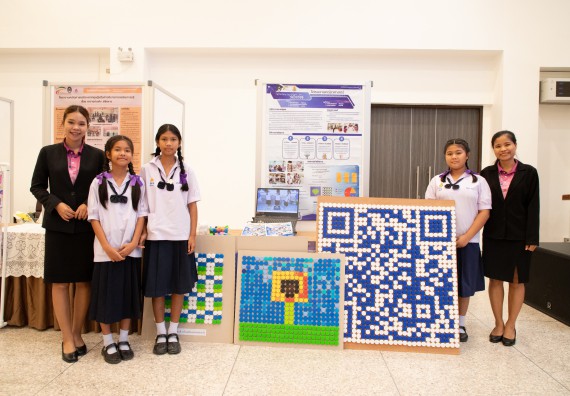 ภาพกิจกรรม  หลักสูตรสาขาวิชาคณิตศาสตร์ประยุกต์ คณะวิทยาศาสตร์และเทคโนโลยี มหาวิทยาลัยราชภัฏกำแพงเพชร จะดำเนินการจัดกิจกรรมนิทรรศการแสดงผลงานและสัมมนาโครงงานทางคณิตศาสตร์