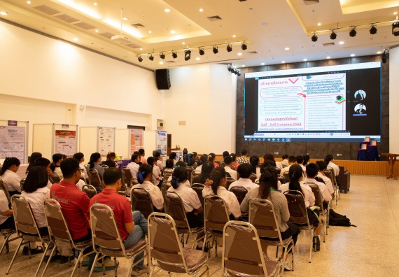 ภาพกิจกรรม  หลักสูตรสาขาวิชาคณิตศาสตร์ประยุกต์ คณะวิทยาศาสตร์และเทคโนโลยี มหาวิทยาลัยราชภัฏกำแพงเพชร จะดำเนินการจัดกิจกรรมนิทรรศการแสดงผลงานและสัมมนาโครงงานทางคณิตศาสตร์