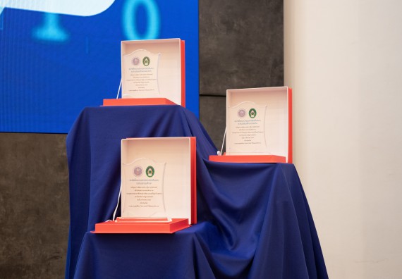 ภาพกิจกรรม  หลักสูตรสาขาวิชาคณิตศาสตร์ประยุกต์ คณะวิทยาศาสตร์และเทคโนโลยี มหาวิทยาลัยราชภัฏกำแพงเพชร จะดำเนินการจัดกิจกรรมนิทรรศการแสดงผลงานและสัมมนาโครงงานทางคณิตศาสตร์