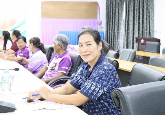 ภาพกิจกรรม  คณะวิทยาศาสตร์และเทคโนโลยี มหาวิทยาลัยราชภัฏกำแพงเพชร ลงพื้นที่ประเมินผลกระทบทางสังคมและติดตามโรงเรียนผู้สูงอายุ