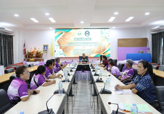 ภาพกิจกรรม  คณะวิทยาศาสตร์และเทคโนโลยี มหาวิทยาลัยราชภัฏกำแพงเพชร ลงพื้นที่ประเมินผลกระทบทางสังคมและติดตามโรงเรียนผู้สูงอายุ