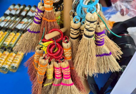 ภาพกิจกรรม  คณะวิทยาศาสตร์และเทคโนโลยี มหาวิทยาลัยราชภัฏกำแพงเพชร ได้เข้าร่วมกิจกรรมงานนิทรรศการแสดงสินค้าผลิตภัณฑ์ชุมชนสู่ตลาดสีเขียน KPRU OTOP GREEN PING FAIRS 2025