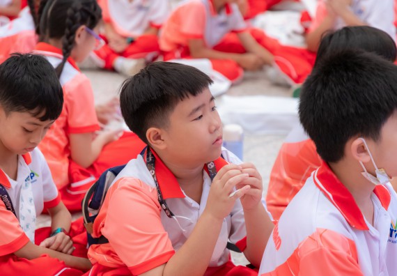 ภาพกิจกรรม  คณะวิทยาศาสตร์และเทคโนโลยี มหาวิทยาลัยราชภัฏกำแพงเพชร ร่วมกับโรงเรียนอนุบาลกำแพงเพชร จัดกิจกรรมสะเต็มศึกษา ตามโครงการฝึกทักษะเพื่อพัฒนาอุจฉริยะภาพวิทยาศาสตร์