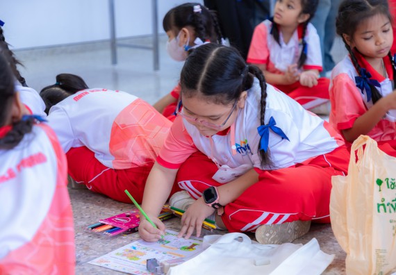 ภาพกิจกรรม  คณะวิทยาศาสตร์และเทคโนโลยี มหาวิทยาลัยราชภัฏกำแพงเพชร ร่วมกับโรงเรียนอนุบาลกำแพงเพชร จัดกิจกรรมสะเต็มศึกษา ตามโครงการฝึกทักษะเพื่อพัฒนาอุจฉริยะภาพวิทยาศาสตร์