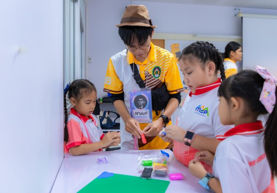 ภาพกิจกรรม  คณะวิทยาศาสตร์และเทคโนโลยี มหาวิทยาลัยราชภัฏกำแพงเพชร ร่วมกับโรงเรียนอนุบาลกำแพงเพชร จัดกิจกรรมสะเต็มศึกษา ตามโครงการฝึกทักษะเพื่อพัฒนาอุจฉริยะภาพวิทยาศาสตร์