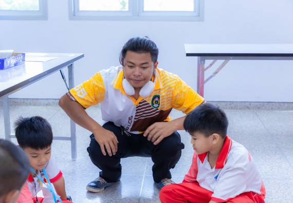 ภาพกิจกรรม  คณะวิทยาศาสตร์และเทคโนโลยี มหาวิทยาลัยราชภัฏกำแพงเพชร ร่วมกับโรงเรียนอนุบาลกำแพงเพชร จัดกิจกรรมสะเต็มศึกษา ตามโครงการฝึกทักษะเพื่อพัฒนาอุจฉริยะภาพวิทยาศาสตร์