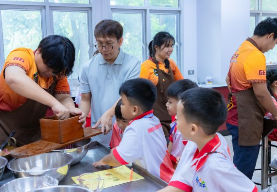 ภาพกิจกรรม  คณะวิทยาศาสตร์และเทคโนโลยี มหาวิทยาลัยราชภัฏกำแพงเพชร ร่วมกับโรงเรียนอนุบาลกำแพงเพชร จัดกิจกรรมสะเต็มศึกษา ตามโครงการฝึกทักษะเพื่อพัฒนาอุจฉริยะภาพวิทยาศาสตร์