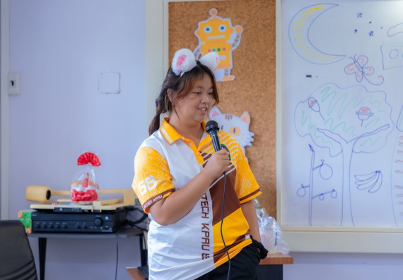 ภาพกิจกรรม  คณะวิทยาศาสตร์และเทคโนโลยี มหาวิทยาลัยราชภัฏกำแพงเพชร ร่วมกับโรงเรียนอนุบาลกำแพงเพชร จัดกิจกรรมสะเต็มศึกษา ตามโครงการฝึกทักษะเพื่อพัฒนาอุจฉริยะภาพวิทยาศาสตร์