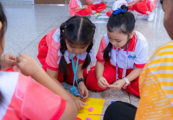 ภาพกิจกรรม  คณะวิทยาศาสตร์และเทคโนโลยี มหาวิทยาลัยราชภัฏกำแพงเพชร ร่วมกับโรงเรียนอนุบาลกำแพงเพชร จัดกิจกรรมสะเต็มศึกษา ตามโครงการฝึกทักษะเพื่อพัฒนาอุจฉริยะภาพวิทยาศาสตร์