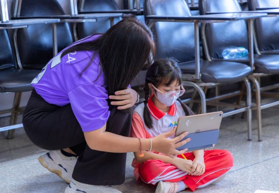 ภาพกิจกรรม  คณะวิทยาศาสตร์และเทคโนโลยี มหาวิทยาลัยราชภัฏกำแพงเพชร ร่วมกับโรงเรียนอนุบาลกำแพงเพชร จัดกิจกรรมสะเต็มศึกษา ตามโครงการฝึกทักษะเพื่อพัฒนาอุจฉริยะภาพวิทยาศาสตร์