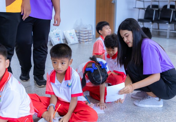 ภาพกิจกรรม  คณะวิทยาศาสตร์และเทคโนโลยี มหาวิทยาลัยราชภัฏกำแพงเพชร ร่วมกับโรงเรียนอนุบาลกำแพงเพชร จัดกิจกรรมสะเต็มศึกษา ตามโครงการฝึกทักษะเพื่อพัฒนาอุจฉริยะภาพวิทยาศาสตร์