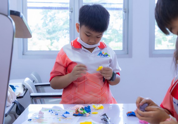 ภาพกิจกรรม  คณะวิทยาศาสตร์และเทคโนโลยี มหาวิทยาลัยราชภัฏกำแพงเพชร ร่วมกับโรงเรียนอนุบาลกำแพงเพชร จัดกิจกรรมสะเต็มศึกษา ตามโครงการฝึกทักษะเพื่อพัฒนาอุจฉริยะภาพวิทยาศาสตร์