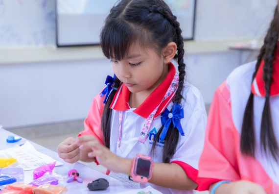 ภาพกิจกรรม  คณะวิทยาศาสตร์และเทคโนโลยี มหาวิทยาลัยราชภัฏกำแพงเพชร ร่วมกับโรงเรียนอนุบาลกำแพงเพชร จัดกิจกรรมสะเต็มศึกษา ตามโครงการฝึกทักษะเพื่อพัฒนาอุจฉริยะภาพวิทยาศาสตร์