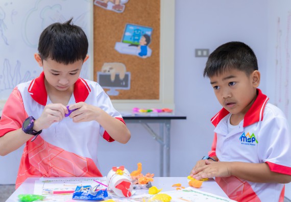 ภาพกิจกรรม  คณะวิทยาศาสตร์และเทคโนโลยี มหาวิทยาลัยราชภัฏกำแพงเพชร ร่วมกับโรงเรียนอนุบาลกำแพงเพชร จัดกิจกรรมสะเต็มศึกษา ตามโครงการฝึกทักษะเพื่อพัฒนาอุจฉริยะภาพวิทยาศาสตร์