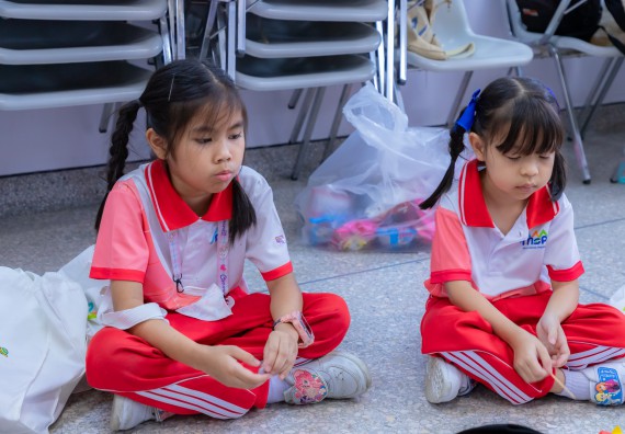 ภาพกิจกรรม  คณะวิทยาศาสตร์และเทคโนโลยี มหาวิทยาลัยราชภัฏกำแพงเพชร ร่วมกับโรงเรียนอนุบาลกำแพงเพชร จัดกิจกรรมสะเต็มศึกษา ตามโครงการฝึกทักษะเพื่อพัฒนาอุจฉริยะภาพวิทยาศาสตร์