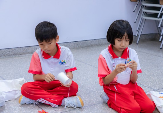 ภาพกิจกรรม  คณะวิทยาศาสตร์และเทคโนโลยี มหาวิทยาลัยราชภัฏกำแพงเพชร ร่วมกับโรงเรียนอนุบาลกำแพงเพชร จัดกิจกรรมสะเต็มศึกษา ตามโครงการฝึกทักษะเพื่อพัฒนาอุจฉริยะภาพวิทยาศาสตร์