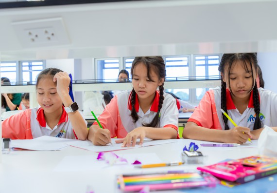 ภาพกิจกรรม คณะวิทยาศาสตร์และเทคโนโลยี มหาวิทยาลัยราชภัฏกำแพงเพชร ร่วมกับโรงเรียนอนุบาลกำแพงเพชร จัดกิจกรรมสะเต็มศึกษา ตามโครงการฝึกทักษะเพื่อพัฒนาอุจฉริยะภาพวิทยาศาสตร์