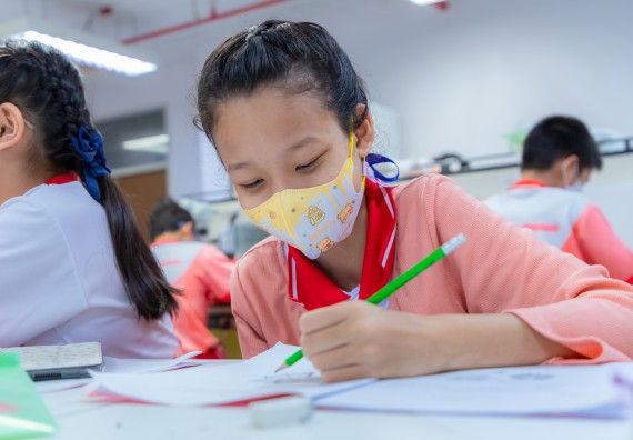 ภาพกิจกรรม คณะวิทยาศาสตร์และเทคโนโลยี มหาวิทยาลัยราชภัฏกำแพงเพชร ร่วมกับโรงเรียนอนุบาลกำแพงเพชร จัดกิจกรรมสะเต็มศึกษา ตามโครงการฝึกทักษะเพื่อพัฒนาอุจฉริยะภาพวิทยาศาสตร์