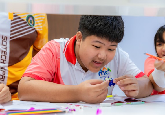 ภาพกิจกรรม คณะวิทยาศาสตร์และเทคโนโลยี มหาวิทยาลัยราชภัฏกำแพงเพชร ร่วมกับโรงเรียนอนุบาลกำแพงเพชร จัดกิจกรรมสะเต็มศึกษา ตามโครงการฝึกทักษะเพื่อพัฒนาอุจฉริยะภาพวิทยาศาสตร์