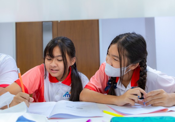 ภาพกิจกรรม คณะวิทยาศาสตร์และเทคโนโลยี มหาวิทยาลัยราชภัฏกำแพงเพชร ร่วมกับโรงเรียนอนุบาลกำแพงเพชร จัดกิจกรรมสะเต็มศึกษา ตามโครงการฝึกทักษะเพื่อพัฒนาอุจฉริยะภาพวิทยาศาสตร์