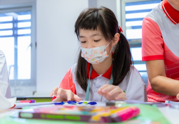 ภาพกิจกรรม คณะวิทยาศาสตร์และเทคโนโลยี มหาวิทยาลัยราชภัฏกำแพงเพชร ร่วมกับโรงเรียนอนุบาลกำแพงเพชร จัดกิจกรรมสะเต็มศึกษา ตามโครงการฝึกทักษะเพื่อพัฒนาอุจฉริยะภาพวิทยาศาสตร์