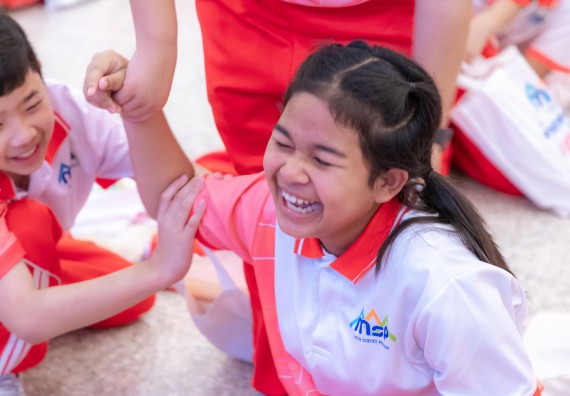 ภาพกิจกรรม คณะวิทยาศาสตร์และเทคโนโลยี มหาวิทยาลัยราชภัฏกำแพงเพชร ร่วมกับโรงเรียนอนุบาลกำแพงเพชร จัดกิจกรรมสะเต็มศึกษา ตามโครงการฝึกทักษะเพื่อพัฒนาอุจฉริยะภาพวิทยาศาสตร์