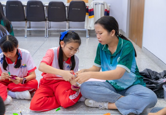 ภาพกิจกรรม คณะวิทยาศาสตร์และเทคโนโลยี มหาวิทยาลัยราชภัฏกำแพงเพชร ร่วมกับโรงเรียนอนุบาลกำแพงเพชร จัดกิจกรรมสะเต็มศึกษา ตามโครงการฝึกทักษะเพื่อพัฒนาอุจฉริยะภาพวิทยาศาสตร์