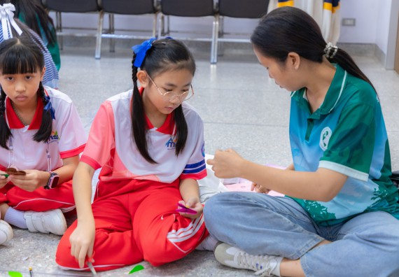 ภาพกิจกรรม คณะวิทยาศาสตร์และเทคโนโลยี มหาวิทยาลัยราชภัฏกำแพงเพชร ร่วมกับโรงเรียนอนุบาลกำแพงเพชร จัดกิจกรรมสะเต็มศึกษา ตามโครงการฝึกทักษะเพื่อพัฒนาอุจฉริยะภาพวิทยาศาสตร์