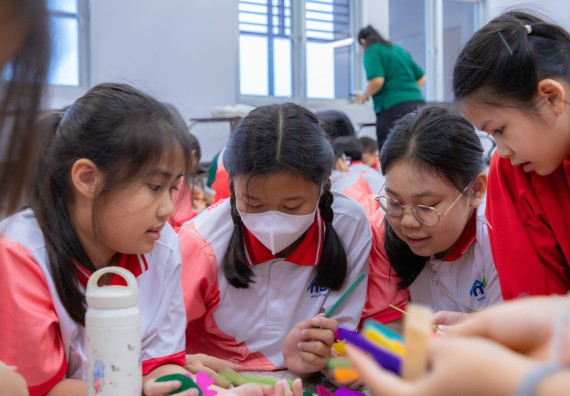 ภาพกิจกรรม คณะวิทยาศาสตร์และเทคโนโลยี มหาวิทยาลัยราชภัฏกำแพงเพชร ร่วมกับโรงเรียนอนุบาลกำแพงเพชร จัดกิจกรรมสะเต็มศึกษา ตามโครงการฝึกทักษะเพื่อพัฒนาอุจฉริยะภาพวิทยาศาสตร์