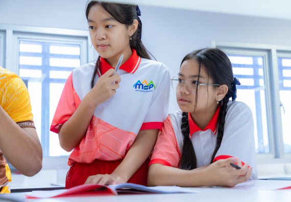 ภาพกิจกรรม คณะวิทยาศาสตร์และเทคโนโลยี มหาวิทยาลัยราชภัฏกำแพงเพชร ร่วมกับโรงเรียนอนุบาลกำแพงเพชร จัดกิจกรรมสะเต็มศึกษา ตามโครงการฝึกทักษะเพื่อพัฒนาอุจฉริยะภาพวิทยาศาสตร์